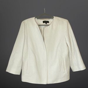 Talbots white tweed style three-quarter sleeve blazer. Size 12